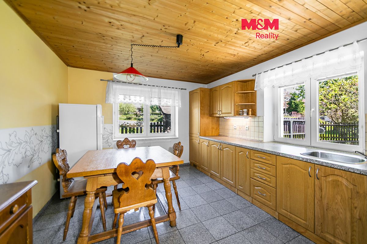 Prodej rodinného domu 101 m², pozemek 1882 m²